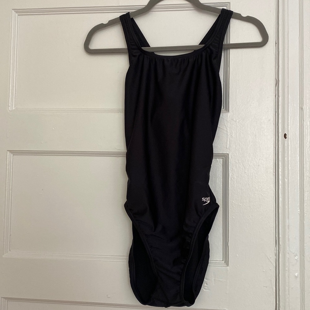 Speedo NWT size 12/38 one piece swimsuit.